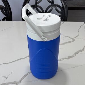 Coleman Unisex Blue and White Insulated Water Jug Athletic Sports 2QT 64oz